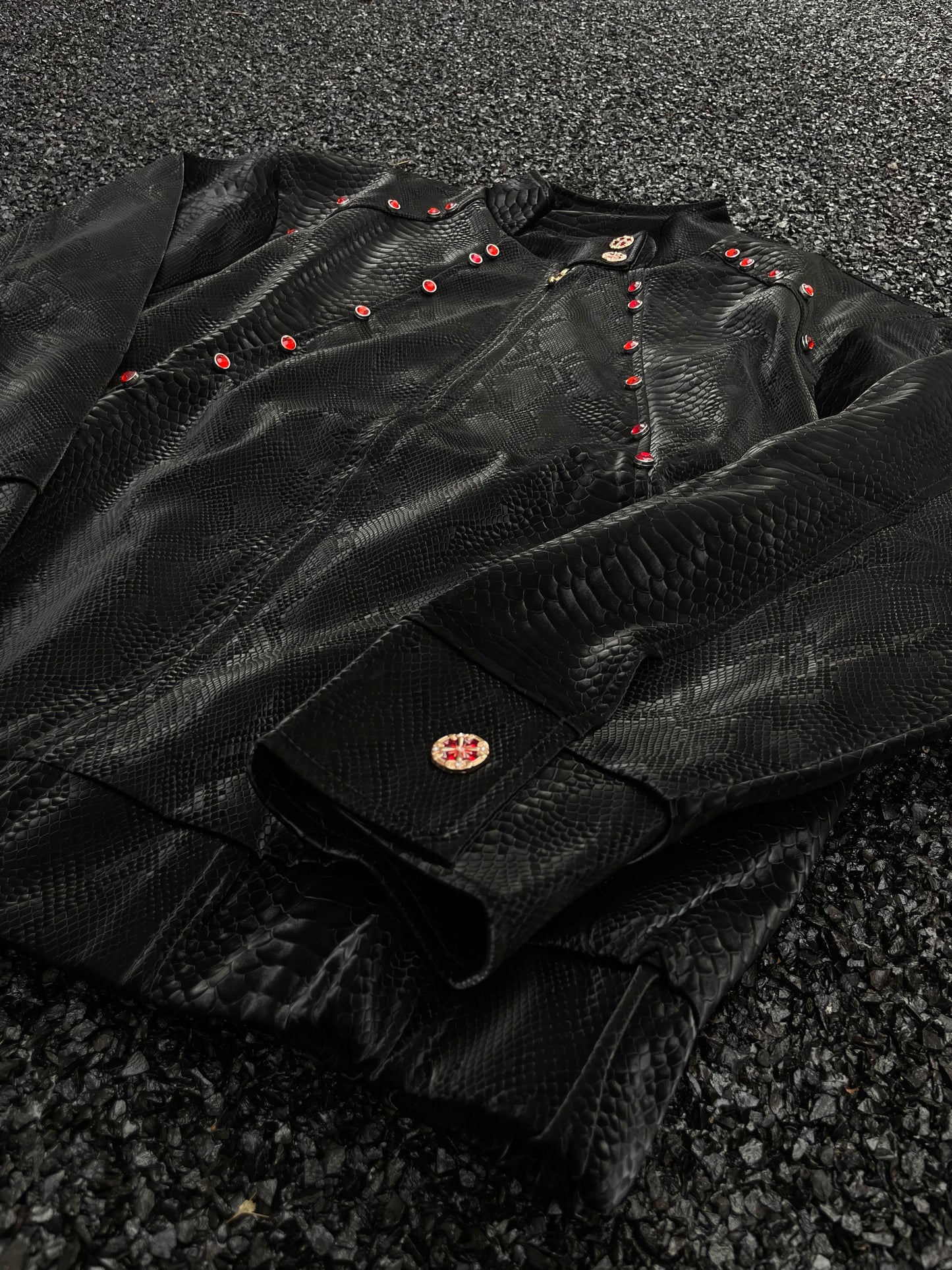 Python jacket black